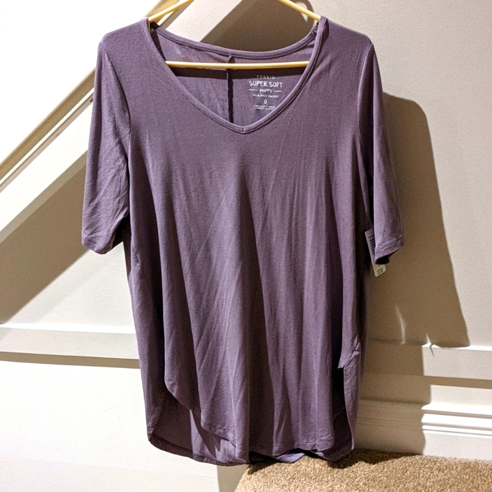 Price ⬇️ Nwt: Torrid shirt